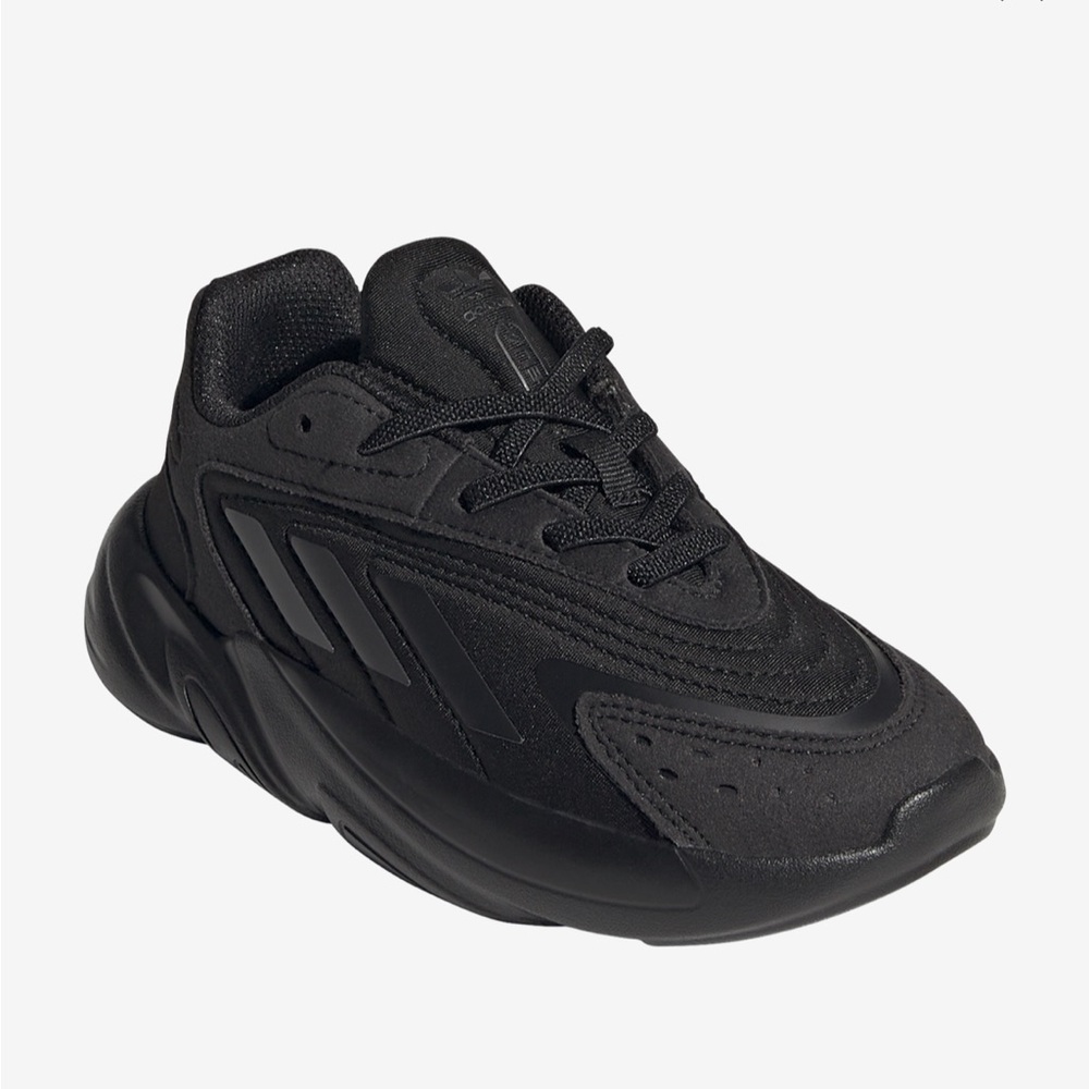 Adidas originals Ozelia toddler size 9 in black.